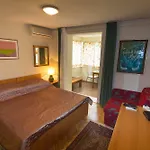 Boutique Dorma فندق مبيت وإفطار 4*