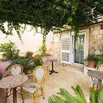 Boutique Dorma فندق مبيت وإفطار