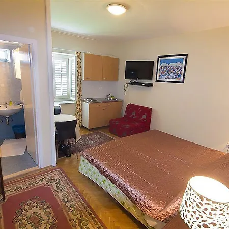 Boutique Dorma Bed & Breakfast
