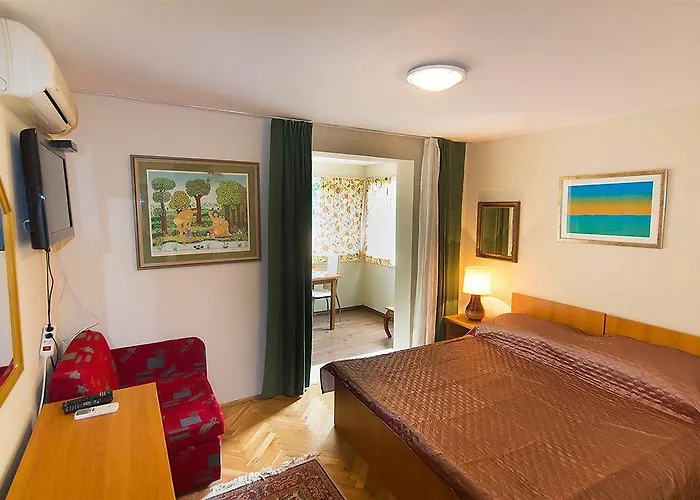 Boutique Dorma Bed & Breakfast 4*